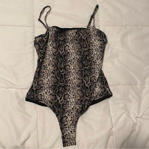 ADJUSTABLE SNAKESKIN BODYSUIT SQUARE NECK THONG